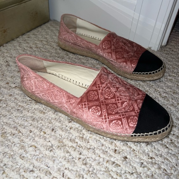 Chanel Pink Velvet Espadrilles - Picture 5 of 10